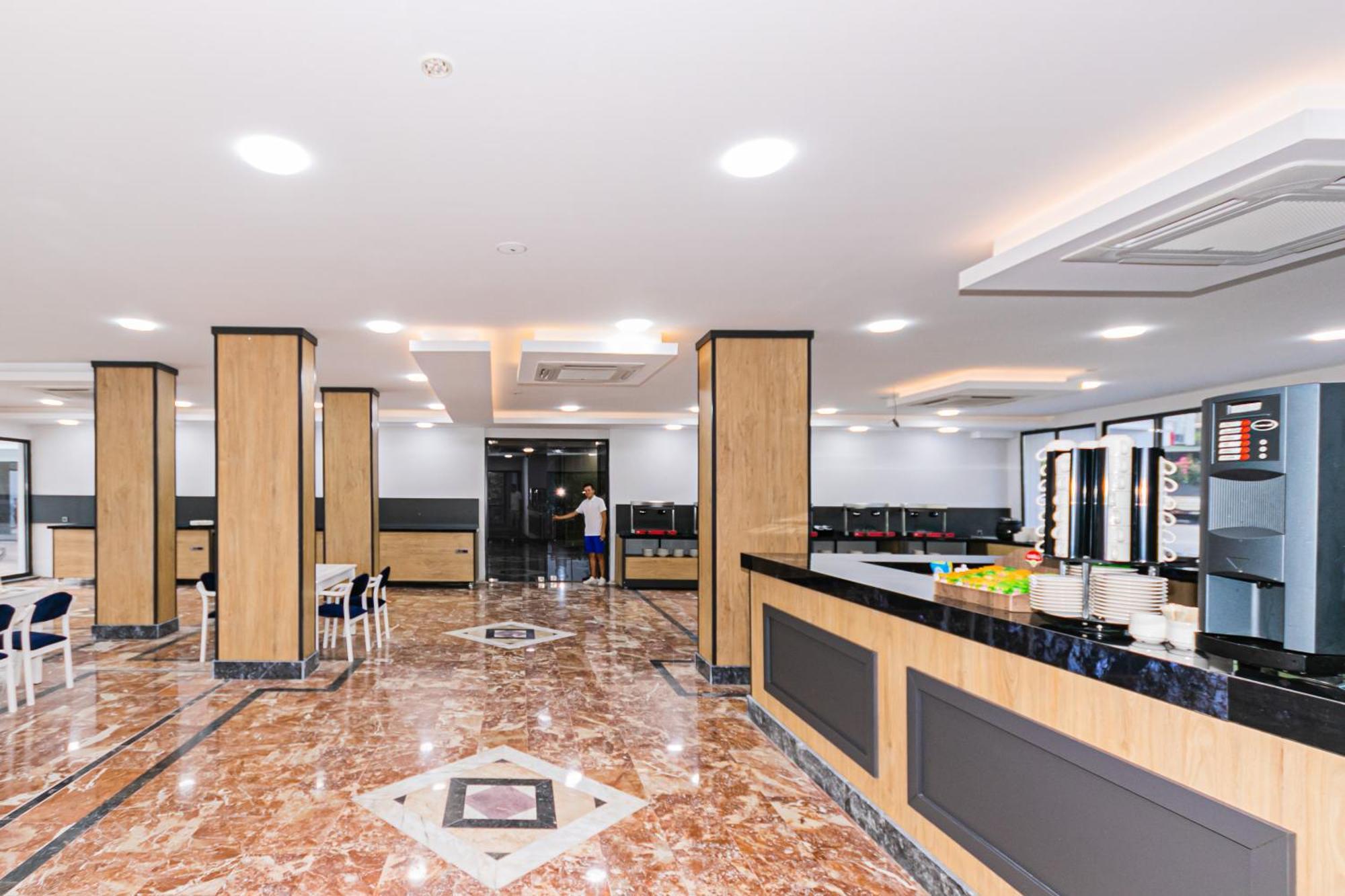 Lara World Hotel Antalia Esterno foto